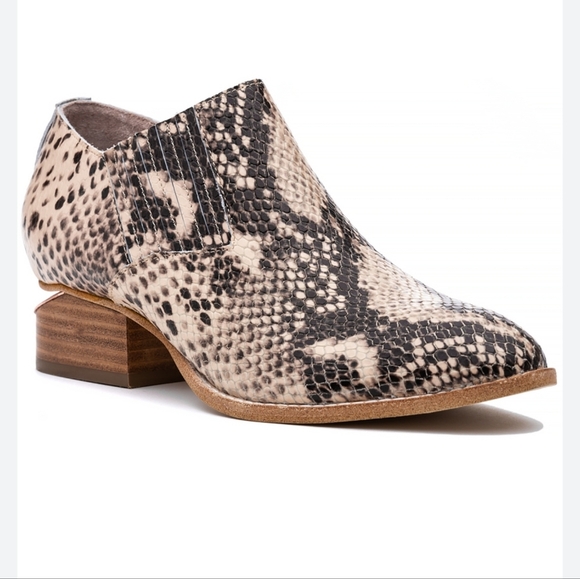 SILENT D, Ivtay Python Snakeskin Lether Nude Boot Bootie, Size 7.5 (38) - Picture 1 of 14